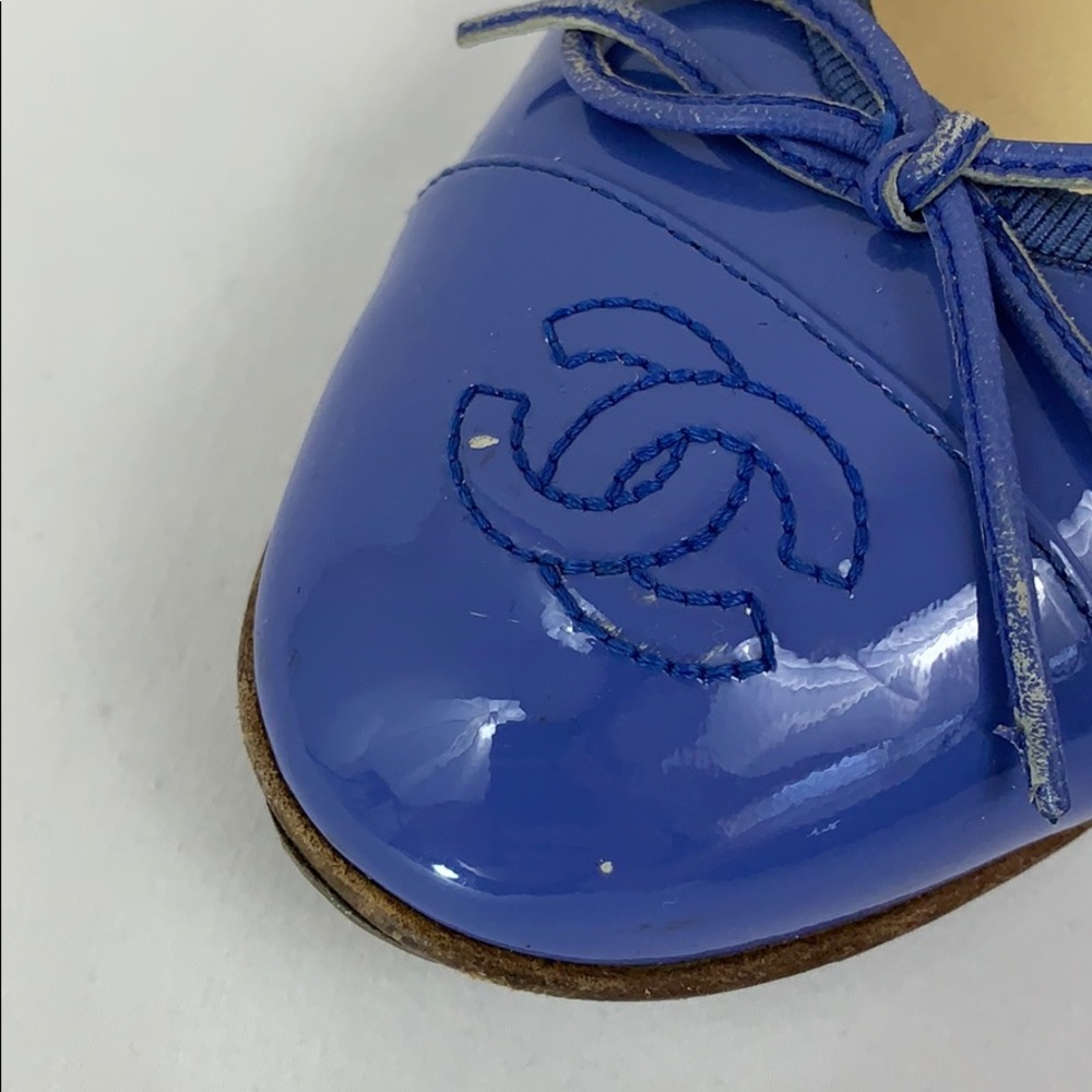 CHANEL Blue Flats - Picture 4 of 8